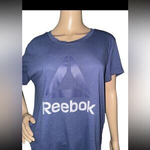 Reebok short sleeve t-shirt size L